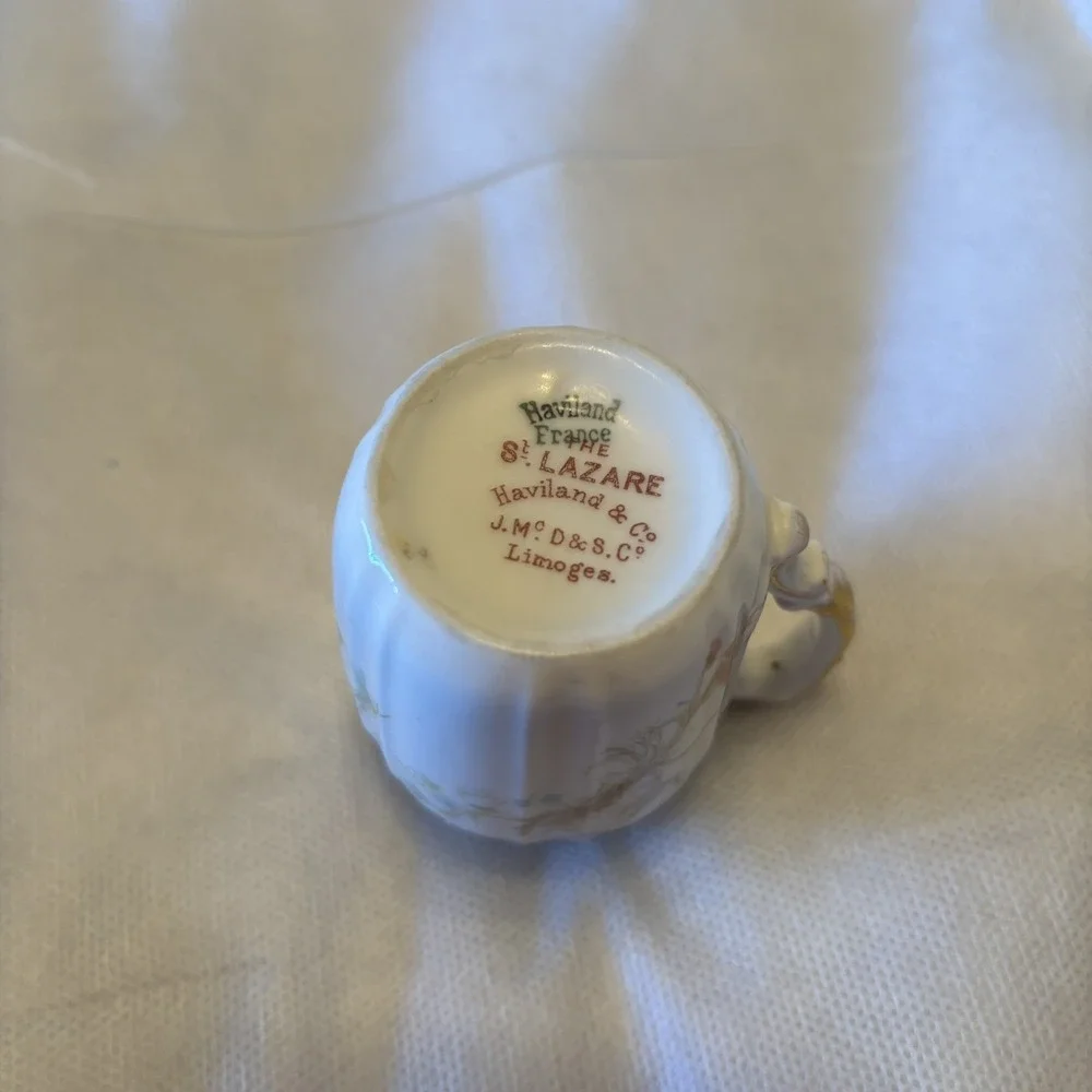 VTG HAVILAND LIMOGES France THE ST LAZARE Creamer Floral Leaves Handle Porcelain